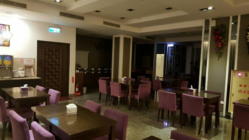 Imagen del bar/restaurante del Hotel Dah Sing. Foto 13