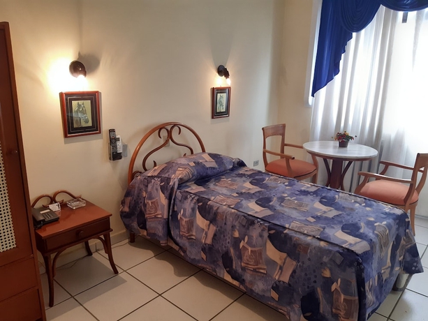 Imagen de la habitación del Hotel Daher Center. Foto 8