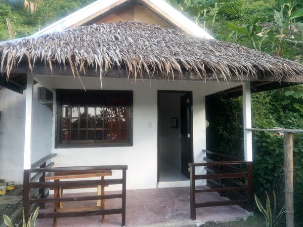 Imagen de la habitación del Hotel Dahilig Resort. Foto 15