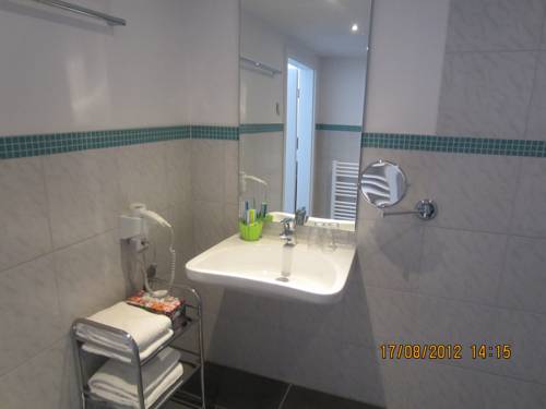Imagen de la habitación del Hotel Dah-inn. Foto 3