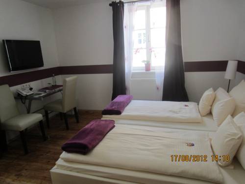 Imagen de la habitación del Hotel Dah-inn. Foto 5