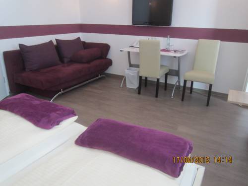 Imagen de la habitación del Hotel Dah-inn. Foto 14