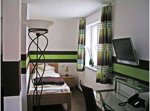 Imagen de la habitación del Hotel Dah-inn. Foto 15