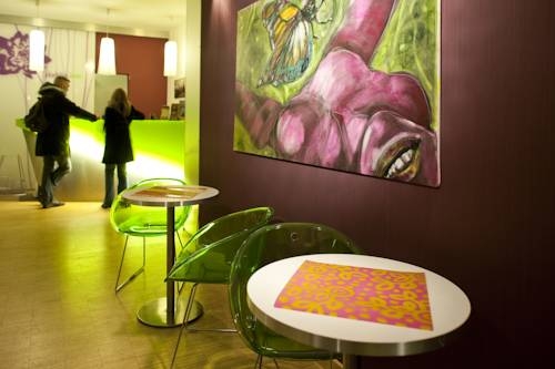 Imagen general del Hotel Dahlia Inn. Foto 4