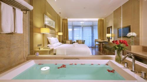 Imagen de la habitación del Hotel Dahongpao Resort. Foto 7