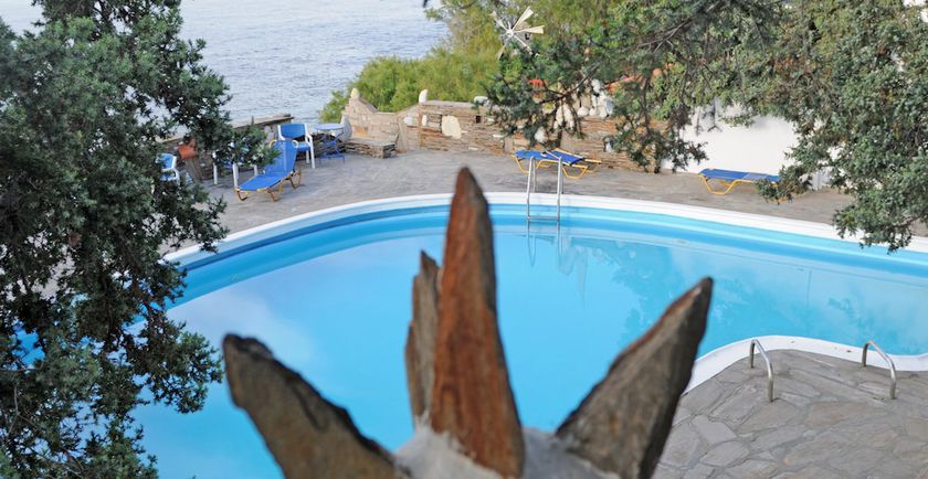 Imagen de la piscina del Hotel Daidalos. Foto 15