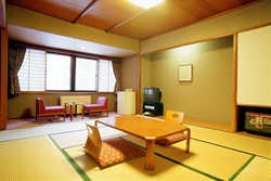 Imagen de la habitación del Hotel Dai-ichi Takimotokan. Foto 3
