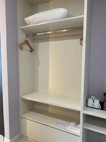 Imagen de la habitación del Hotel Daima Suites Margonda. Foto 14