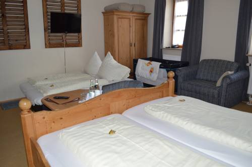 Imagen de la habitación del Hotel Daimerwirt. Foto 15