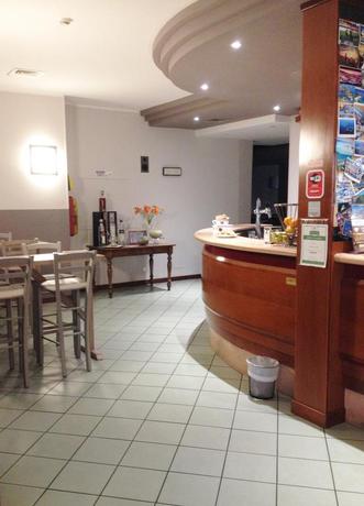 Imagen del bar/restaurante del Hotel Daina. Foto 4