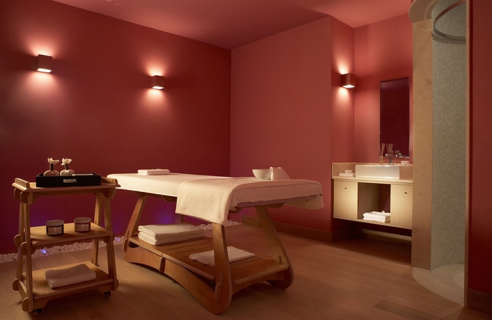 Imagen de los interiores del Hotel Daios Cove. Foto 13