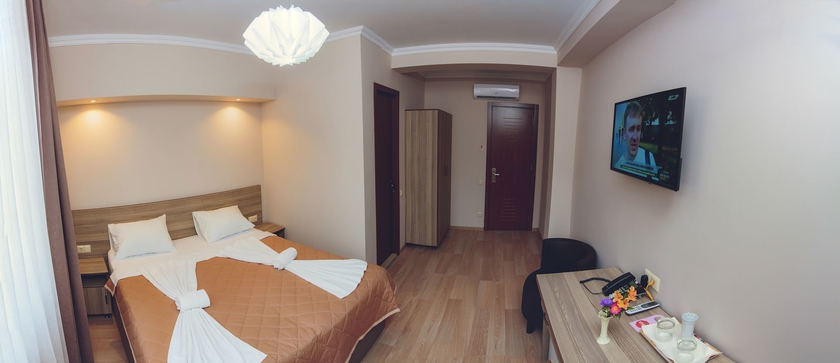 Imagen de la habitación del Hotel Daisi-sunset. Foto 2