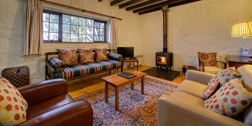 Imagen de la habitación del Hotel Daisy Bank Cottages. Foto 7