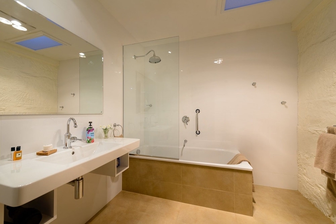 Imagen de la habitación del Hotel Daisy Bank Cottages. Foto 13