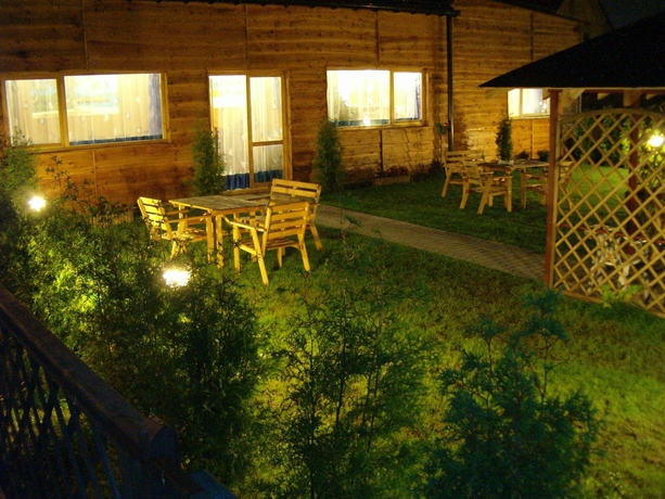 Imagen de los exteriores del Hotel Daisy Budget. Foto 10