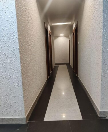 Imagen general del Hotel Daisy, Dispur. Foto 6