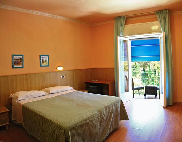 Imagen general del Hotel Daisy. Foto 8