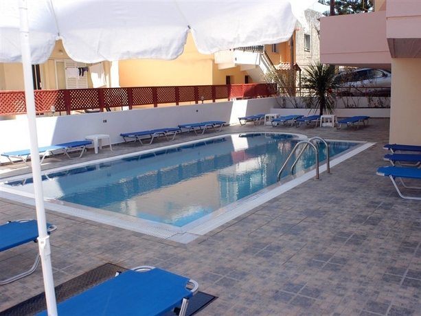 Imagen general del Hotel Daisy Hotel Apartments. Foto 11