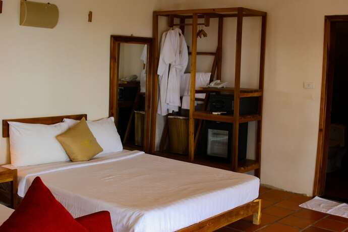 Imagen de la habitación del Hotel Daisy Resort. Foto 20