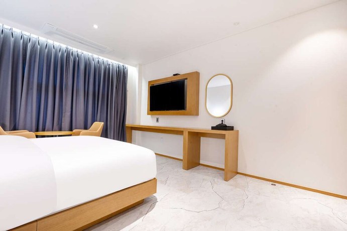 Imagen de la habitación del Hotel Daisy, Samseongli. Foto 7