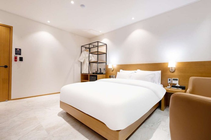 Imagen de la habitación del Hotel Daisy, Samseongli. Foto 9