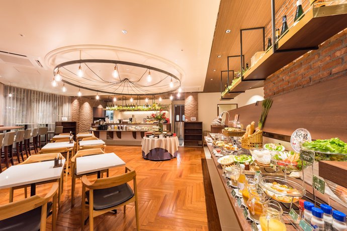 Imagen del bar/restaurante del Hotel Daiwa Roynet Hotel Kyoto Terrace Hachijo PREMIER. Foto 3