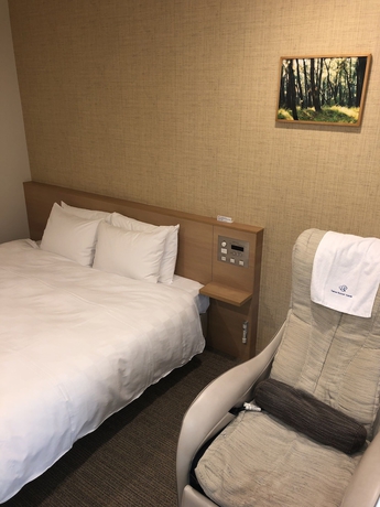Imagen de la habitación del Hotel Daiwa Roynet Numazu. Foto 9