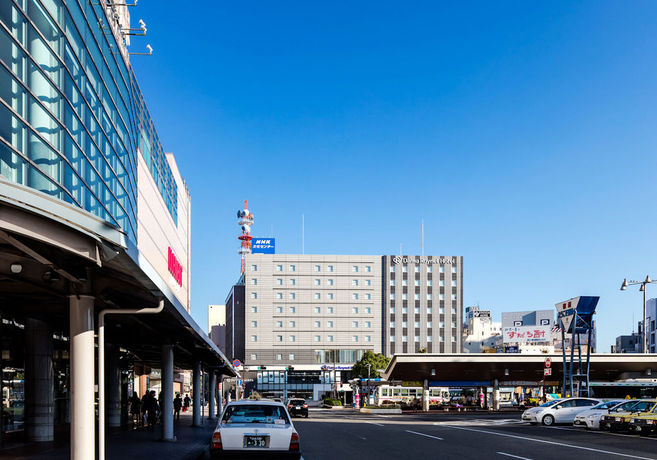Imagen de los exteriores del Hotel Daiwa Roynet Tokushima Station. Foto 9