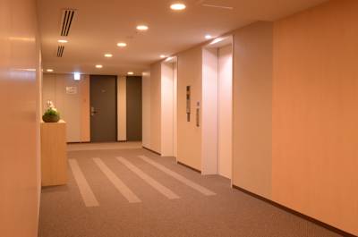 Imagen de los interiores del Hotel Daiwa Roynet Yokohama-kannai. Foto 6