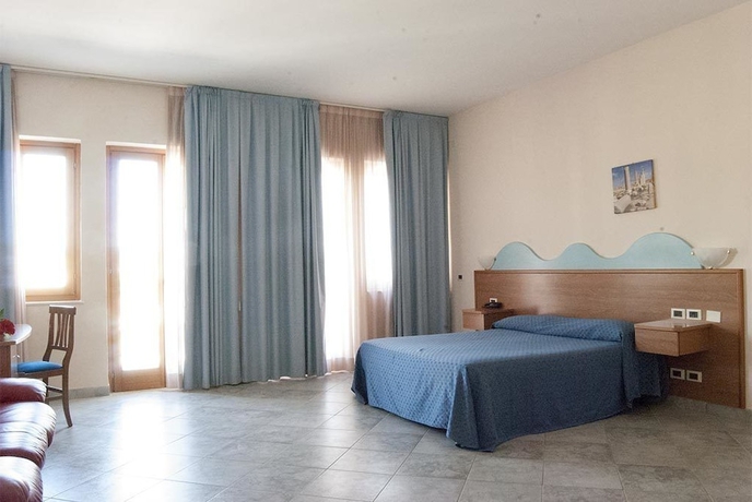 Imagen de la habitación del Hotel Dakar Living. Foto 5