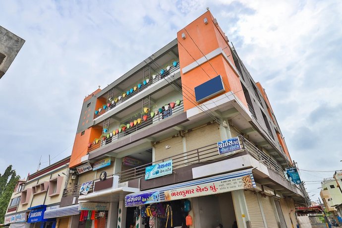 Imagen general del Hotel Daksh. Foto 2