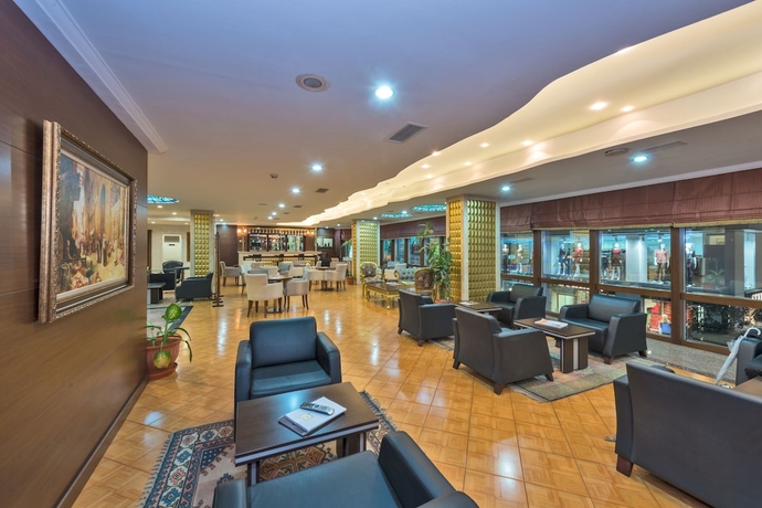 Imagen de los interiores del Hotel Dalan. Foto 18