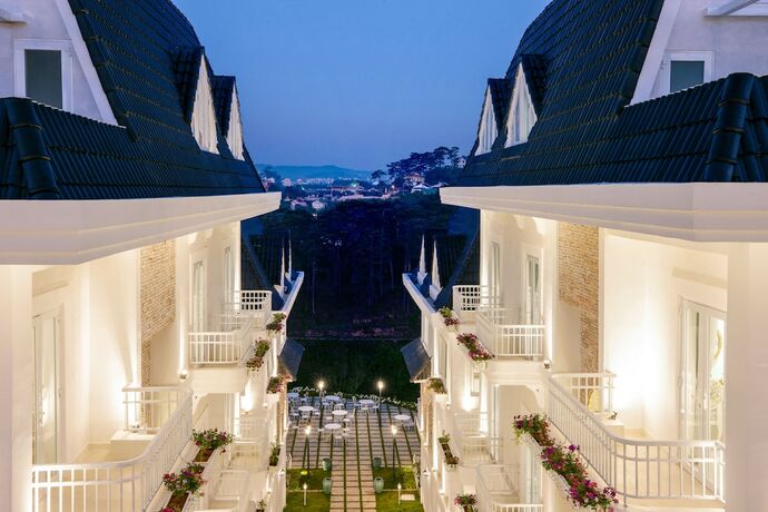 Imagen general del Hotel Dalat De Charme Village. Foto 3