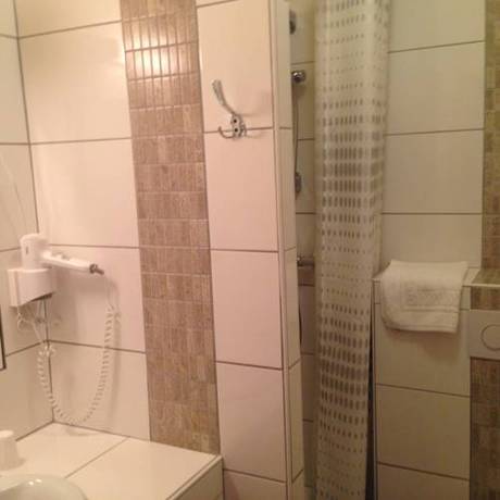 Imagen de la habitación del Hotel D'albion. Foto 2