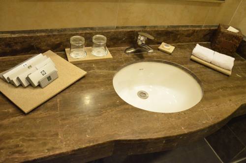 Imagen de la habitación del Hotel Dale Garden. Foto 5