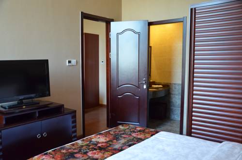 Imagen de la habitación del Hotel Dale Garden. Foto 9