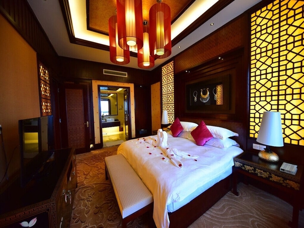 Imagen de la habitación del Hotel Dali Art Golf. Foto 3
