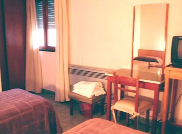 Imagen de la habitación del Hotel Dali. Foto 9