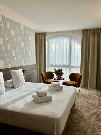 Imagen general del Hotel Dali H&ocirc;tel Montauban. Foto 4