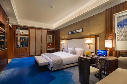 Imagen de la habitación del Hotel Dali International. Foto 6