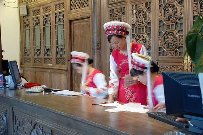 Imagen de la habitación del Hotel Dali Landscape Hotel. Foto 11