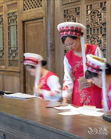 Imagen de los interiores del Hotel Dali Landscape Hotel. Foto 18