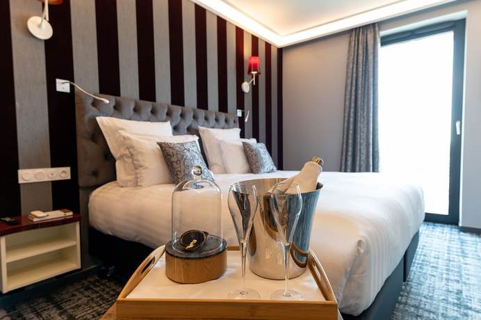 Imagen de la habitación del Hotel Dali Val D'Europe. Foto 6