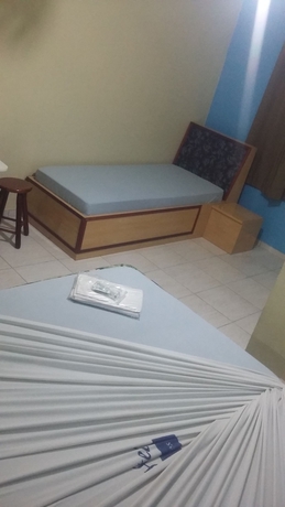 Imagen de la habitación del Hotel Dalias. Foto 7