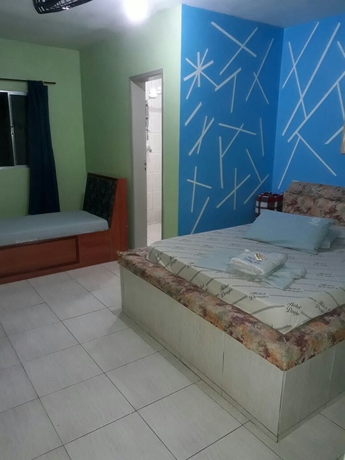 Imagen de la habitación del Hotel Dalias. Foto 8