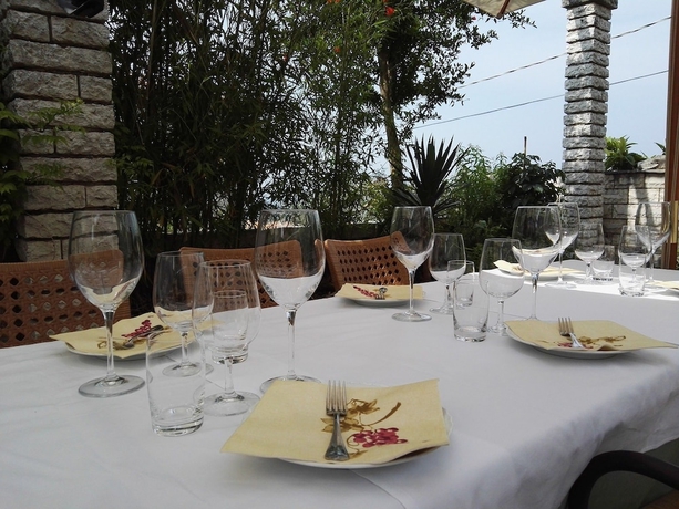 Imagen del bar/restaurante del Hotel Dalla Rosa Alda. Foto 10