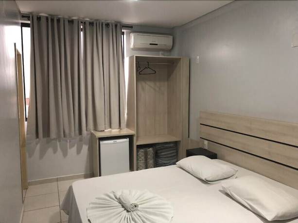 Imagen de la habitación del Hotel Dallas. Foto 15