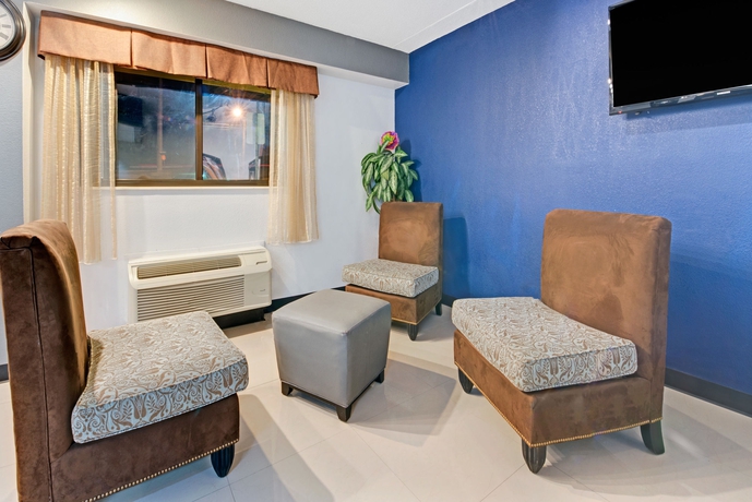 Imagen de los interiores del Hotel Dallas Love Field Inn. Foto 11