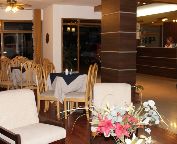 Imagen de los interiores del Hotel Dallas, San Miguel de Tucum&aacute;n. Foto 4