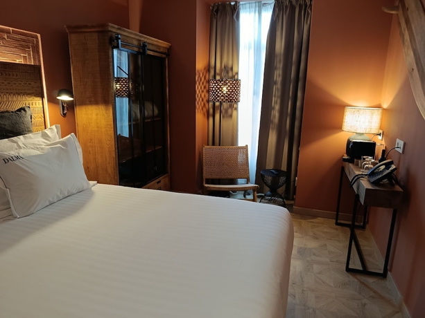 Imagen de la habitación del Hotel Dalma Baixa. Foto 4